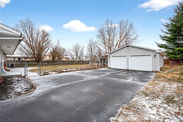 212 Robert Lane, Xenia, OH 45385