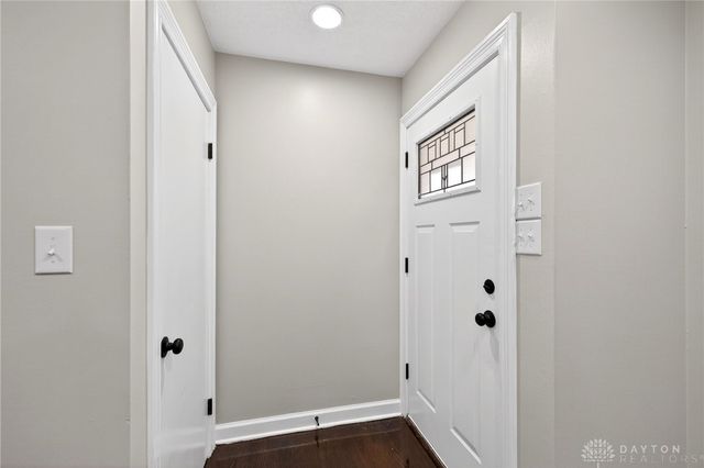 212 Robert Lane, Xenia, OH 45385