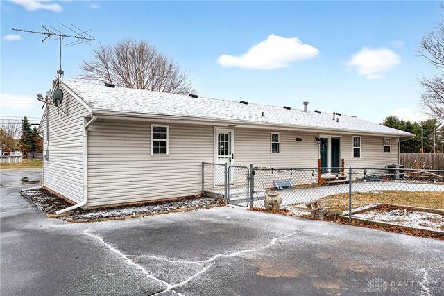 212 Robert Lane, Xenia, OH 45385