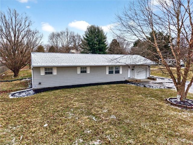 212 Robert Lane, Xenia, OH 45385