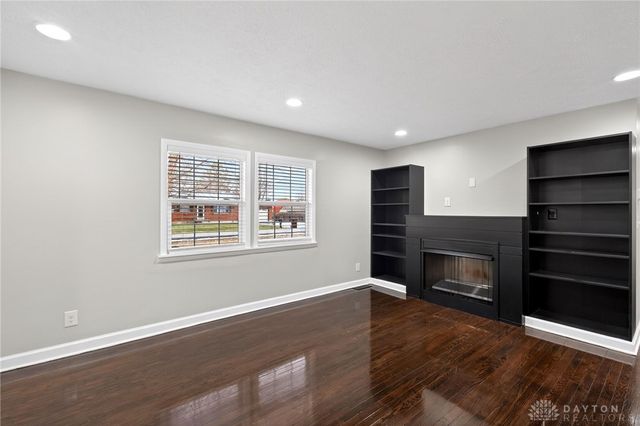 212 Robert Lane, Xenia, OH 45385