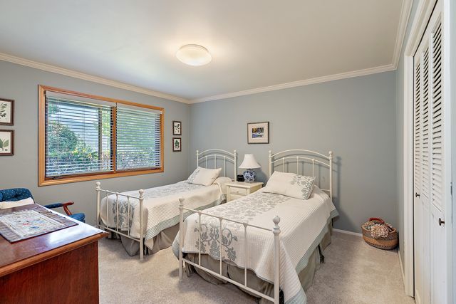 290 Skycrest Drive, Ashland, OR 97520