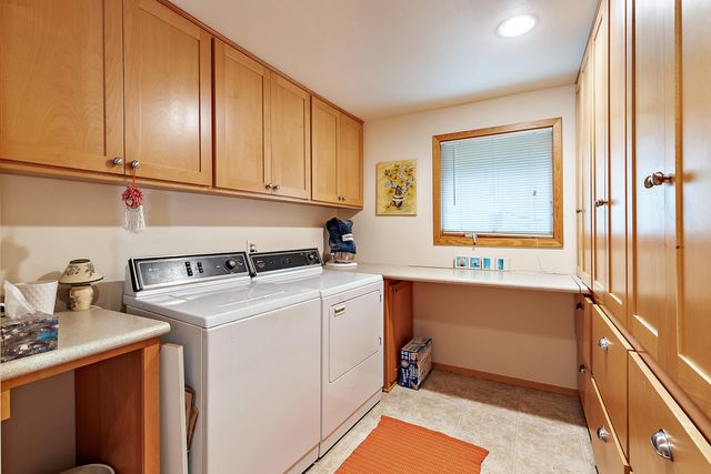 290 Skycrest Drive, Ashland, OR 97520