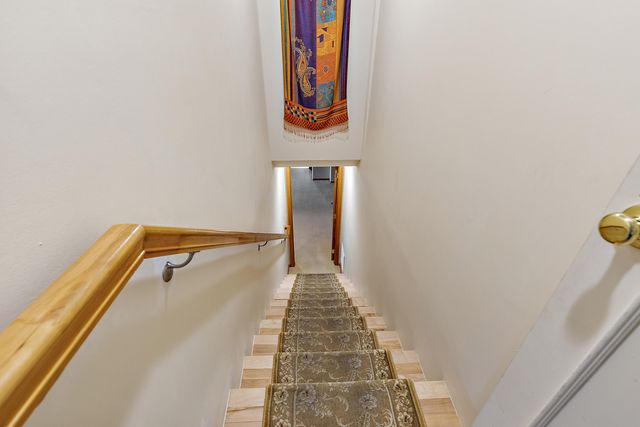 290 Skycrest Drive, Ashland, OR 97520