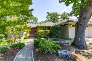 290 Skycrest Drive, Ashland, OR 97520