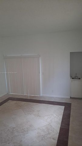 2544 Riverside Dr 215, Coral Springs, FL 33065