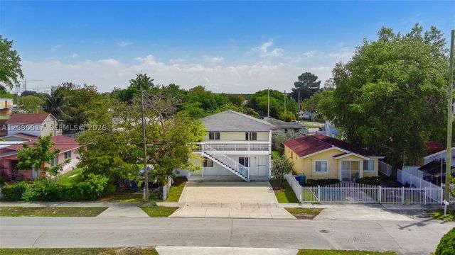 2132 NW 47th St, Miami, FL 33142
