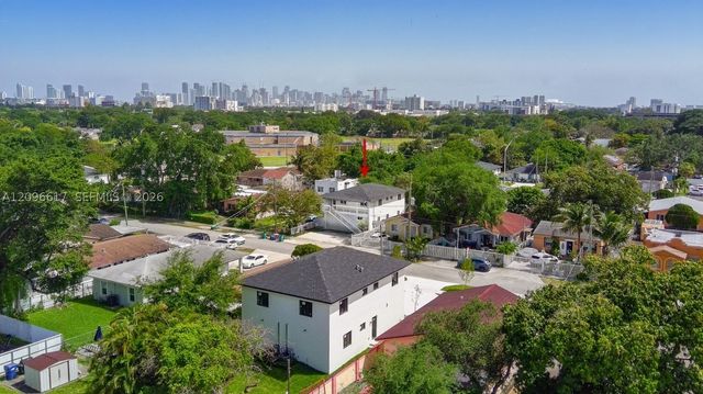 2132 NW 47th St, Miami, FL 33142