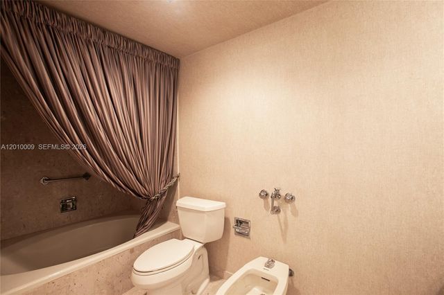 1800 NE 114th St 1502, Miami, FL 33181