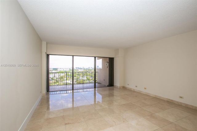 1800 NE 114th St 1502, Miami, FL 33181