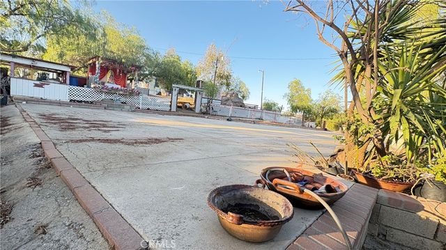 21751 Rogers, Perris, CA 92570