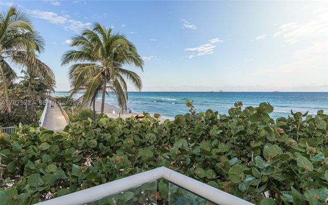302 Balboa St 0, Hollywood, FL 33019
