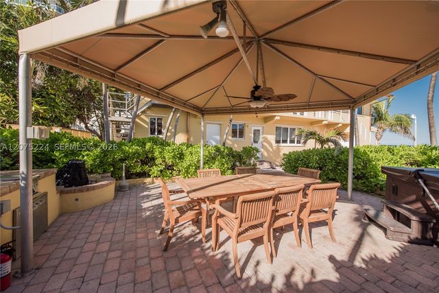 302 Balboa St 0, Hollywood, FL 33019