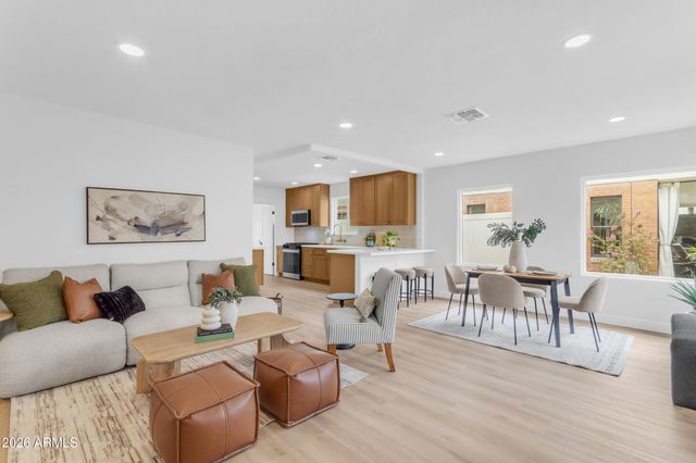37 W VIRGINIA Avenue, Phoenix, AZ 85003