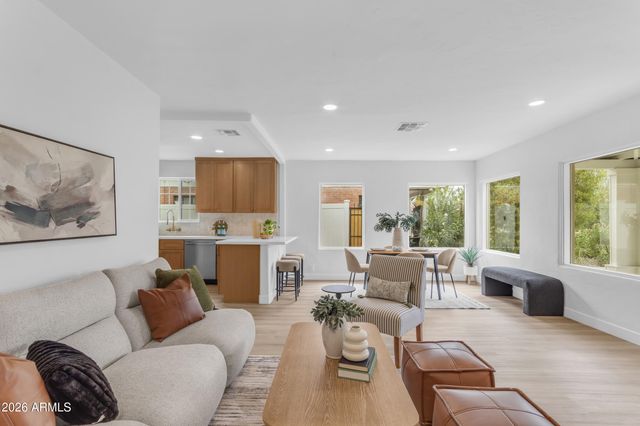 37 W VIRGINIA Avenue, Phoenix, AZ 85003