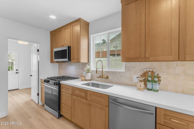 37 W VIRGINIA Avenue, Phoenix, AZ 85003