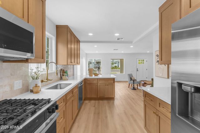 37 W VIRGINIA Avenue, Phoenix, AZ 85003