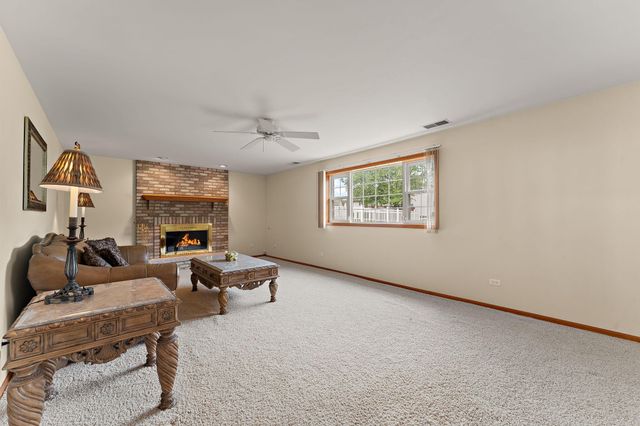 3128 Austgen Place, Dyer, IN 46311