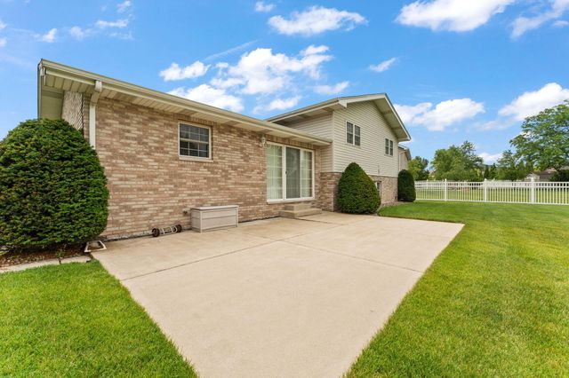 3128 Austgen Place, Dyer, IN 46311