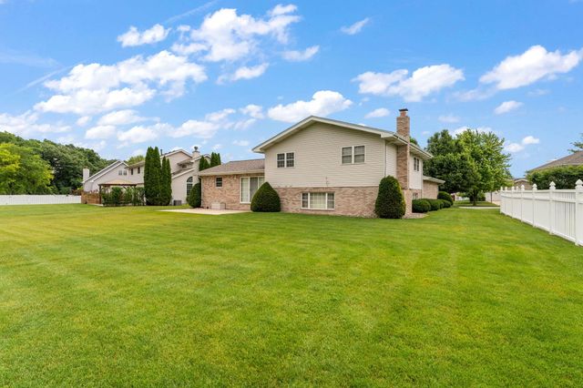 3128 Austgen Place, Dyer, IN 46311