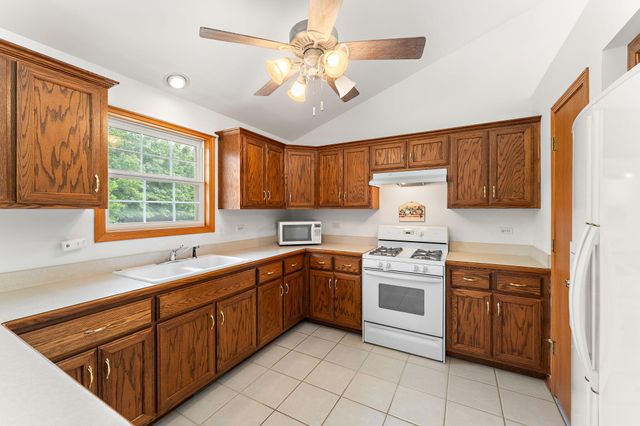 3128 Austgen Place, Dyer, IN 46311