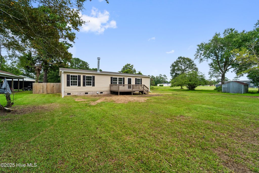1574 Old Fayetteville Road, Leland, NC 28451