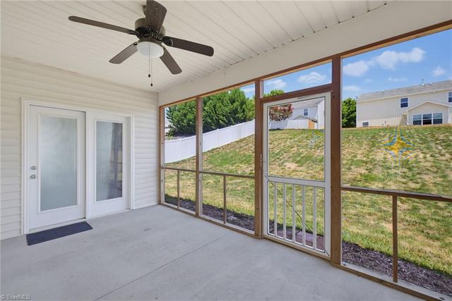 268 Water Lily Circle, Winston-salem, NC 27107