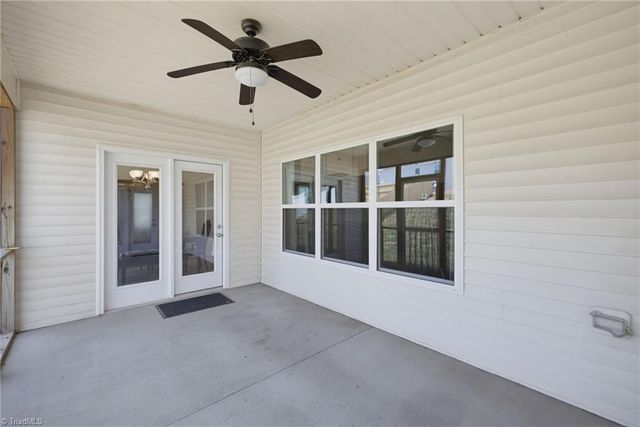 268 Water Lily Circle, Winston-salem, NC 27107