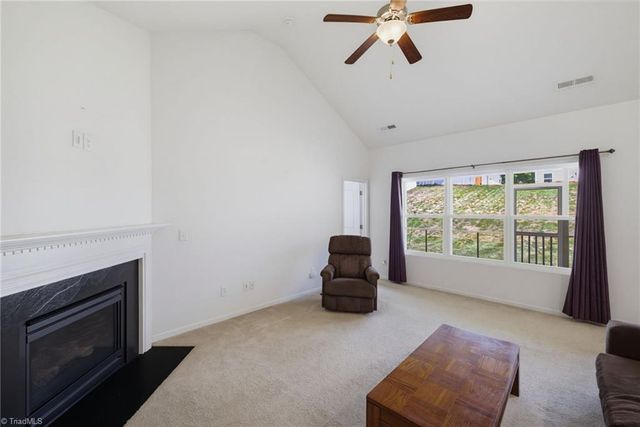 268 Water Lily Circle, Winston-salem, NC 27107