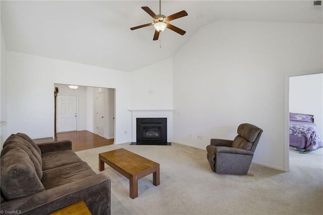 268 Water Lily Circle, Winston-salem, NC 27107