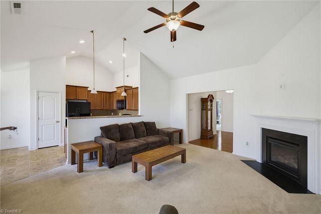 268 Water Lily Circle, Winston-salem, NC 27107