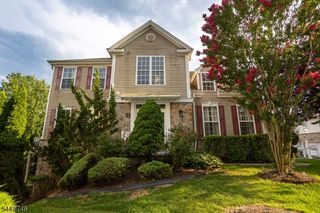 16 Biesiada Ct, Sayreville Boro, NJ 08859