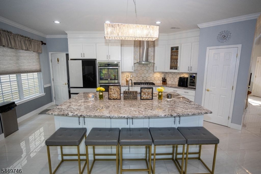 16 Biesiada Ct, Sayreville Boro, NJ 08859 — photo 4
