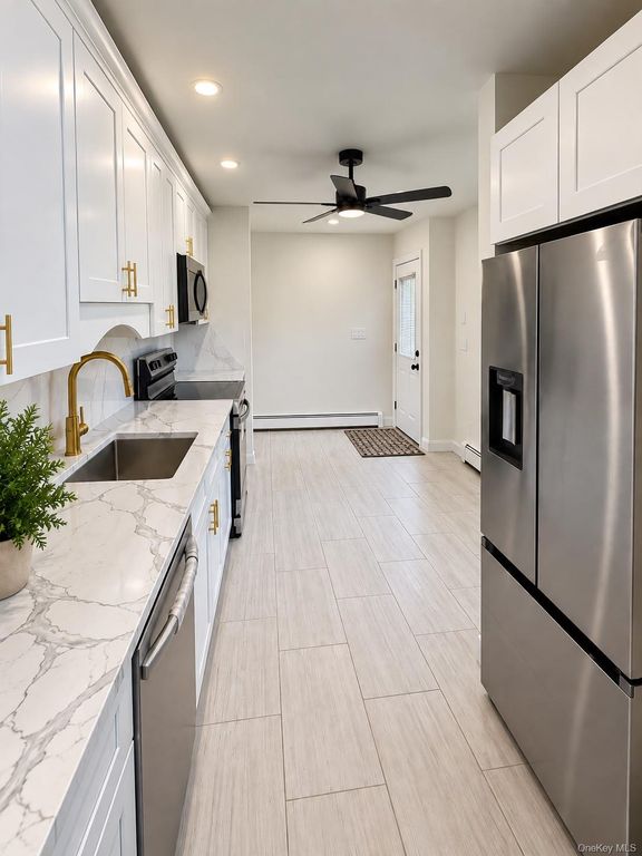 2602 Knickerbocker Avenue, Medford, NY 11763 — photo 2
