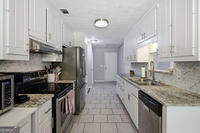 684 Mills Drive, Covington, GA 30016