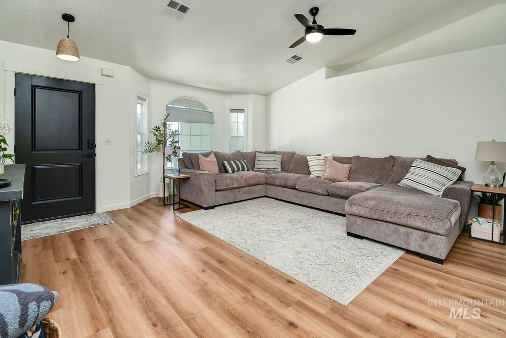 3205 S Malad Dr., Nampa, ID 83686