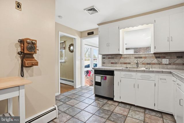 969 LOWER STATE RD, Chalfont, PA 18914