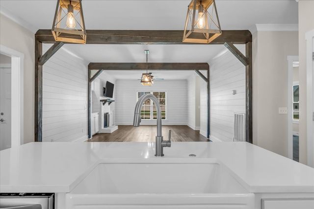 188 Bluegrass Road, Manchester, TN 37355