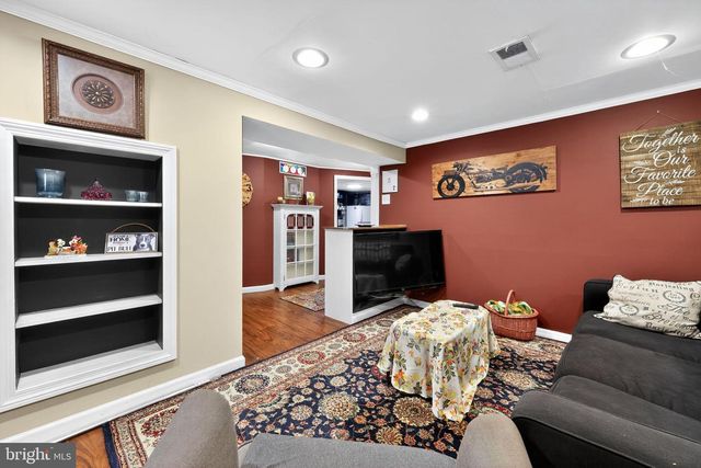 44 EDISON RD, Cherry Hill, NJ 08034