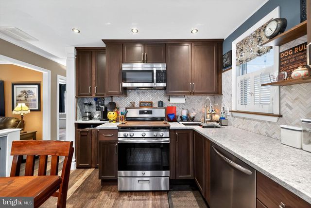 44 EDISON RD, Cherry Hill, NJ 08034