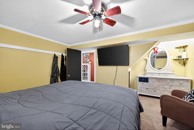 44 EDISON RD, Cherry Hill, NJ 08034
