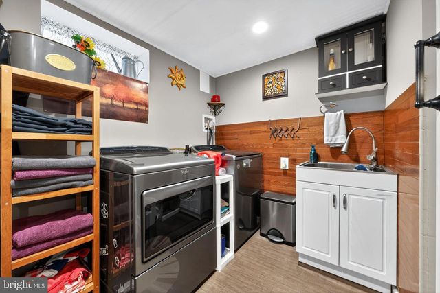 44 EDISON RD, Cherry Hill, NJ 08034