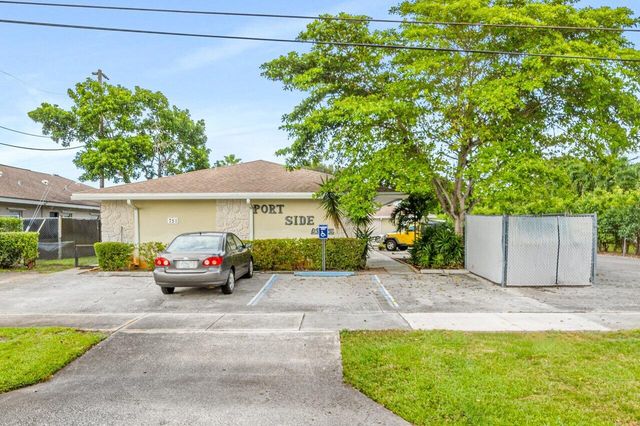 751 Hummingbird Way 6, North Palm Beach, FL 33408