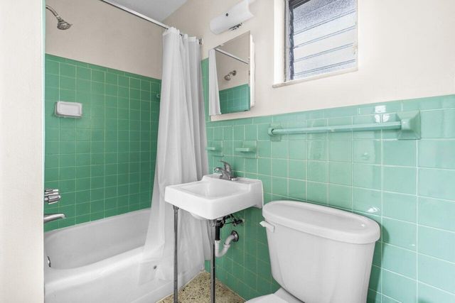 751 Hummingbird Way 6, North Palm Beach, FL 33408