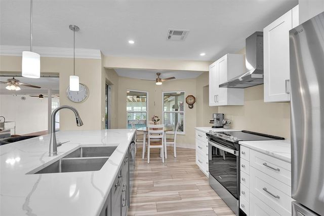 332 SHORE DRIVE, Ellenton, FL 34222