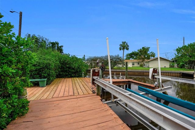 332 SHORE DRIVE, Ellenton, FL 34222