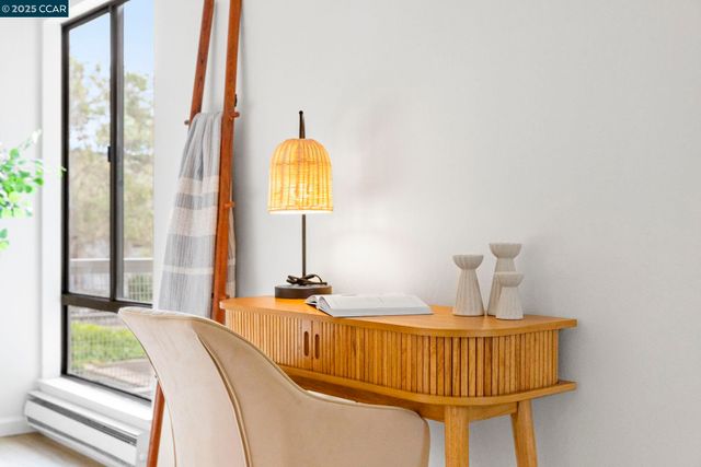 4 Commodore Drive D335, Emeryville, CA 94608