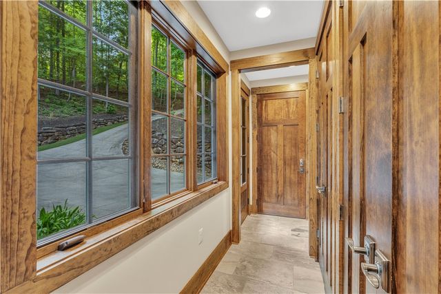 304 Trottingwolf Trail, Sunset, SC 29685