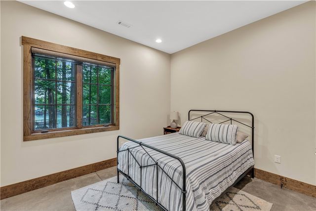 304 Trottingwolf Trail, Sunset, SC 29685