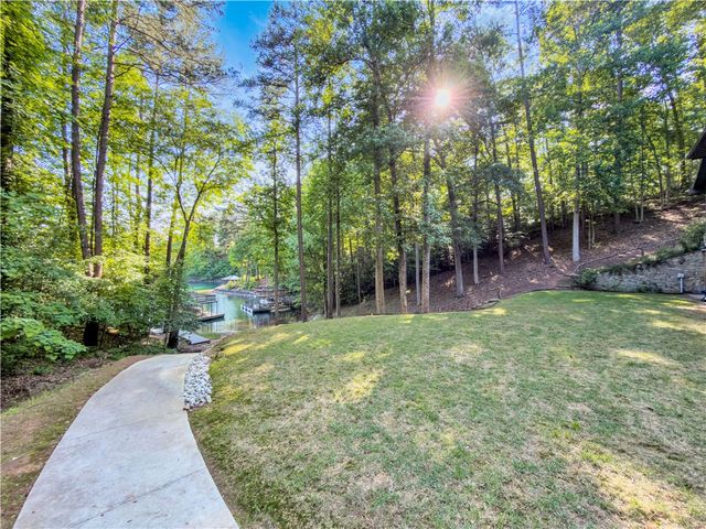 304 Trottingwolf Trail, Sunset, SC 29685